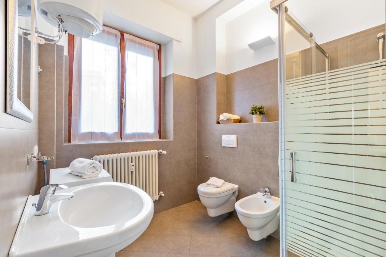 Il Salice - Affitti Brevi Italia Appartement Lecco Buitenkant foto